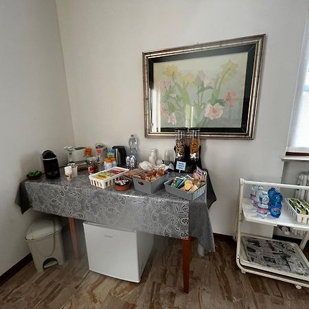 Bed and Breakfast R&B Emilia Cadeo Esterno foto